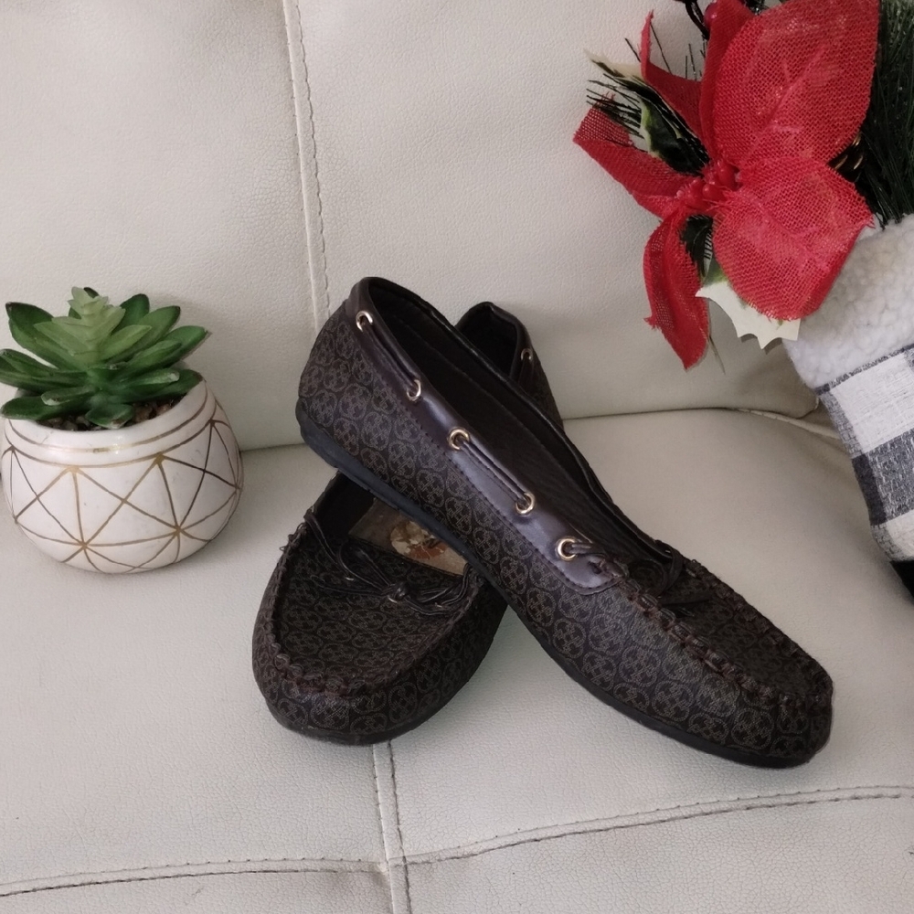 Daisy Fuentes Dark Brown Moccasins - Picture 2 of 5